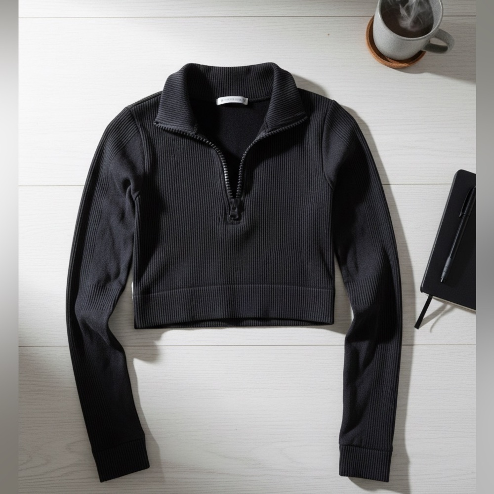 FOREVER 21 Women’s Ribbed Seamless Quarter Zip Crop Workout Pullover Black